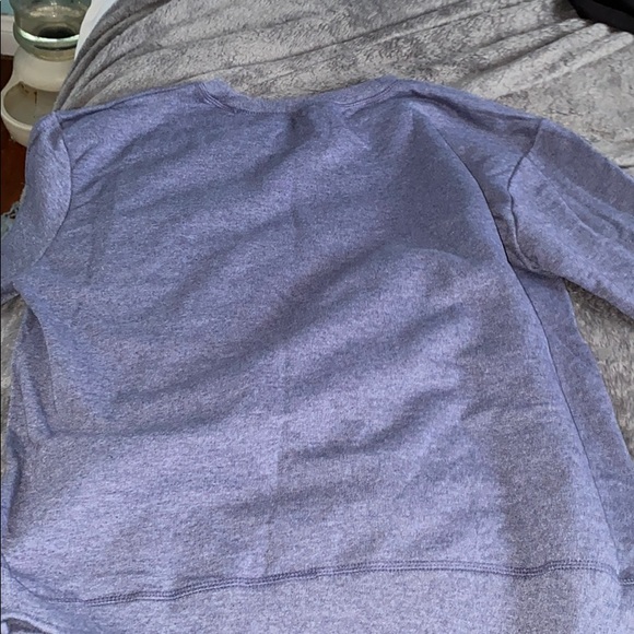 sweater - Picture 3 of 3